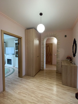 Продам многокомнатную квартиру, Карла Маркса ул, 5а, Ишим г