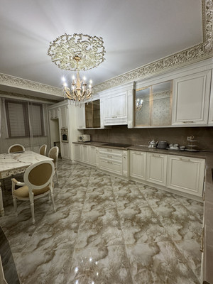 Сдам трехкомнатную (3-комн.) квартиру, Малыгина ул, 7, Махачкала г