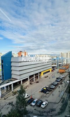 Продам однокомнатную (1-комн.) квартиру, Хошимина ул, 13к1, Санкт-Петербург г