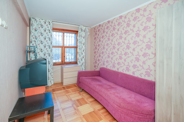 Продам трехкомнатную (3-комн.) квартиру, Московская ул, 54, Краснодар г