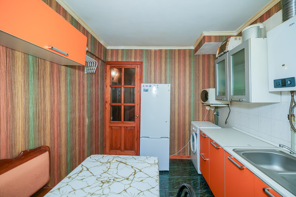 Продам трехкомнатную (3-комн.) квартиру, Московская ул, 54, Краснодар г