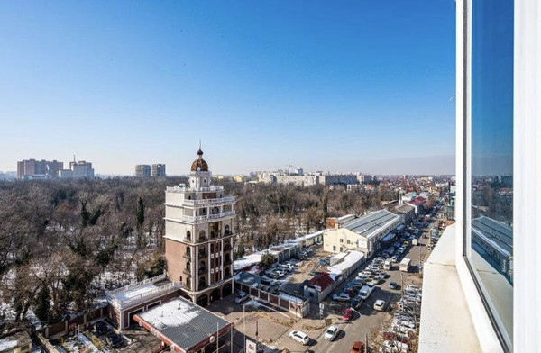 Продам многокомнатную квартиру, им. Бабушкина ул, 295, Краснодар г