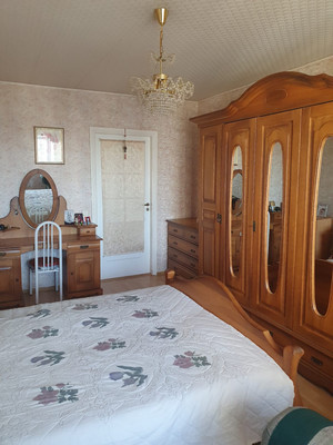 Продам трехкомнатную (3-комн.) квартиру, Чекистов пр-кт, 8, Краснодар г