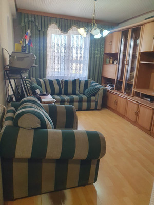 Продам трехкомнатную (3-комн.) квартиру, Чекистов пр-кт, 8, Краснодар г