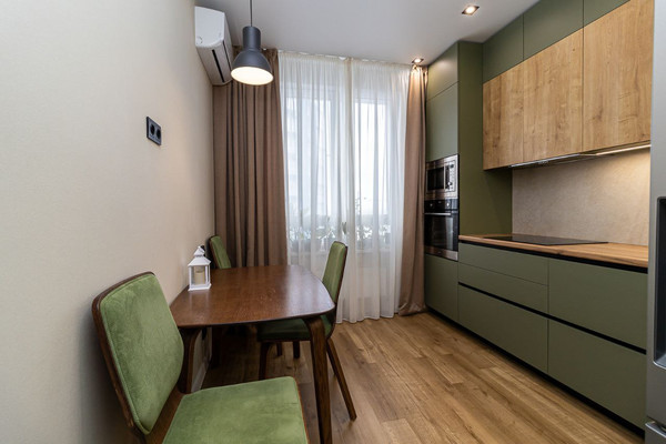 Продам трехкомнатную (3-комн.) квартиру, Воронежская ул, 47/11, Краснодар г