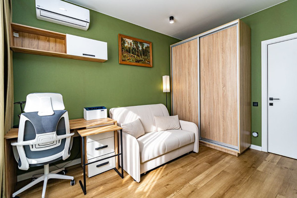 Продам трехкомнатную (3-комн.) квартиру, Воронежская ул, 47/11, Краснодар г