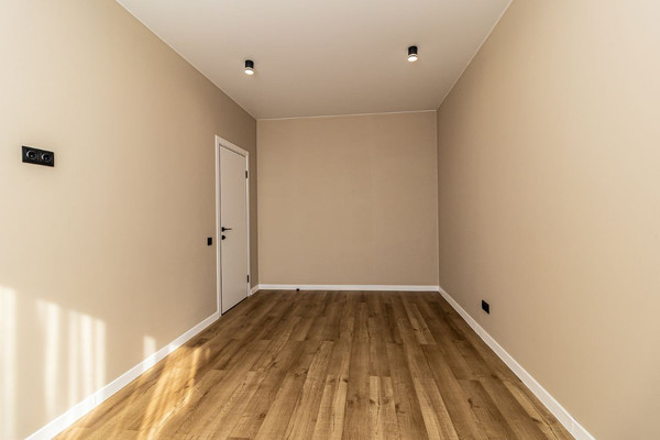 Продам трехкомнатную (3-комн.) квартиру, Воронежская ул, 47/11, Краснодар г