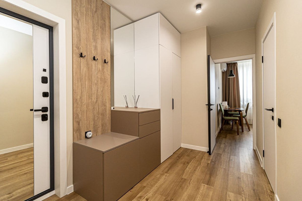 Продам трехкомнатную (3-комн.) квартиру, Воронежская ул, 47/11, Краснодар г