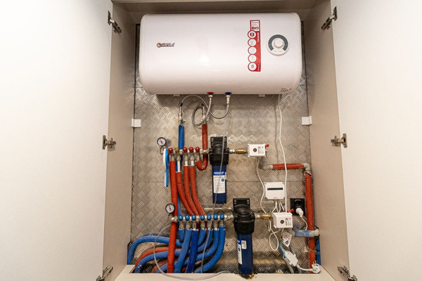 Продам трехкомнатную (3-комн.) квартиру, Воронежская ул, 47/11, Краснодар г