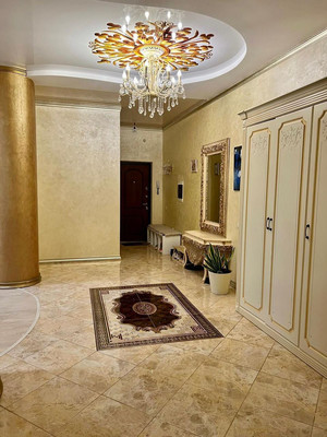 Продам трехкомнатную (3-комн.) квартиру, Кубанская Набережная ул, 23/1, Краснодар г