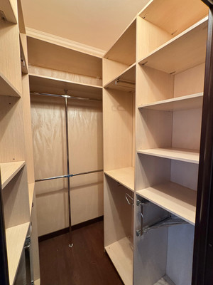 Продам трехкомнатную (3-комн.) квартиру, им. Достоевского ул, 84/1, Краснодар г
