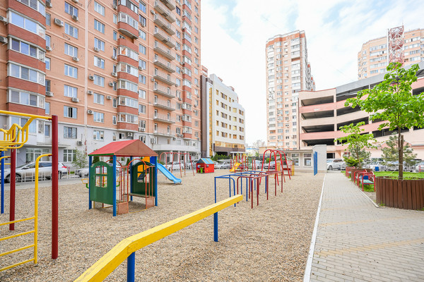 Продам однокомнатную (1-комн.) квартиру, Гаражная ул, 67, Краснодар г