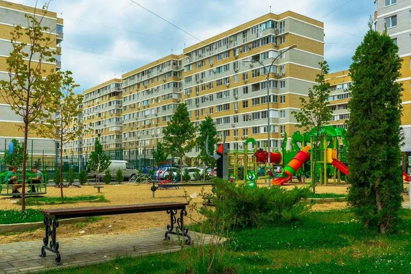 Продам однокомнатную (1-комн.) квартиру, Красных Партизан ул, 1/4к16, Краснодар г