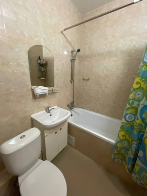 Продам однокомнатную (1-комн.) квартиру, Сахалинская ул, 15к6, Краснодар г
