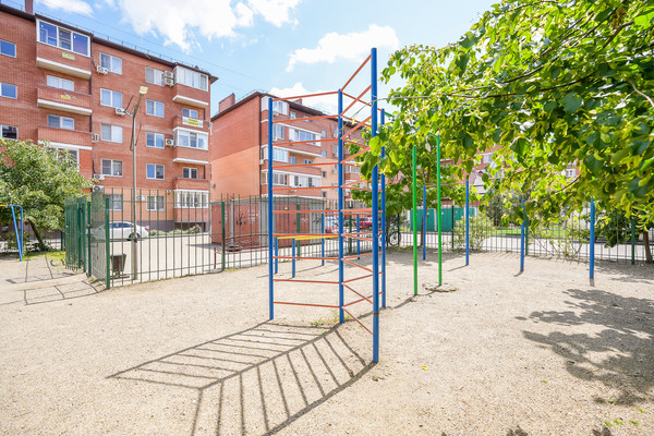 Продам однокомнатную (1-комн.) квартиру, Бжегокайская ул, 31/3к1, Новая Адыгея аул