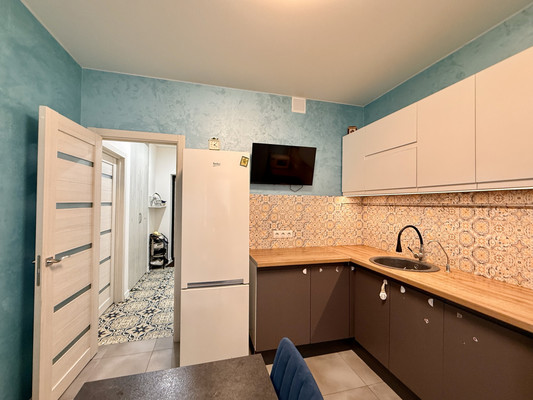 Продам однокомнатную (1-комн.) квартиру, Крымской весны ул, 5к5а, Симферополь г