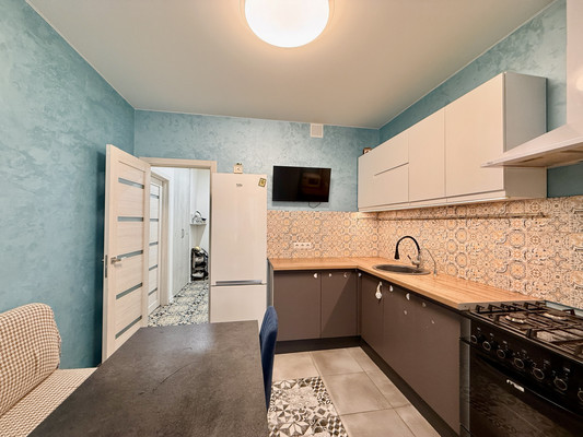 Продам однокомнатную (1-комн.) квартиру, Крымской весны ул, 5к5а, Симферополь г