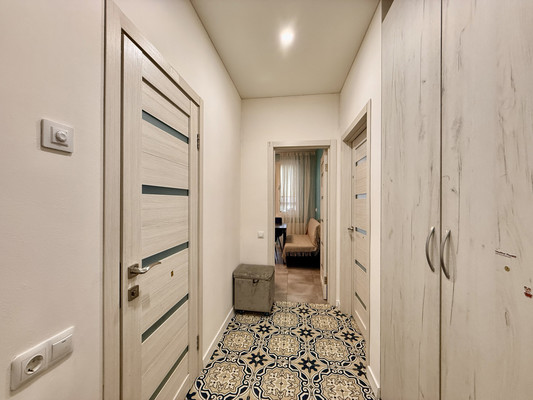 Продам однокомнатную (1-комн.) квартиру, Крымской весны ул, 5к5а, Симферополь г