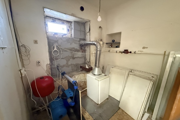 Продам коммерческое помещение 205,9 м2, Отдыха ул, 3а, Екатеринбург г
