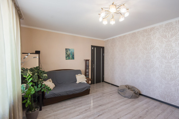 Продам трехкомнатную (3-комн.) квартиру, 339-й Стрелковой Дивизии ул, 19, Ростов-на-Дону г