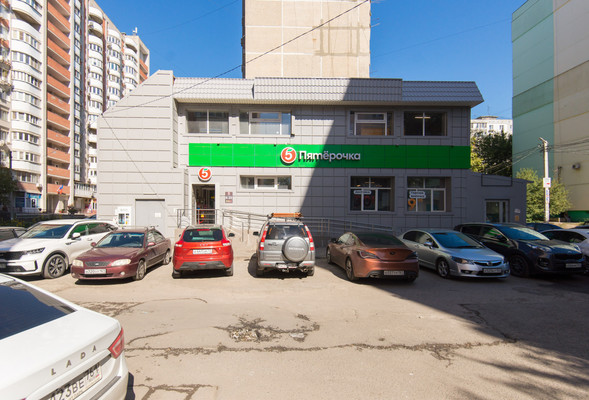 Продам трехкомнатную (3-комн.) квартиру, 339-й Стрелковой Дивизии ул, 19, Ростов-на-Дону г
