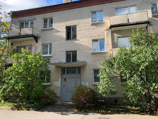 Продам однокомнатную (1-комн.) квартиру, Непокорённых пр-кт, 64, Санкт-Петербург г