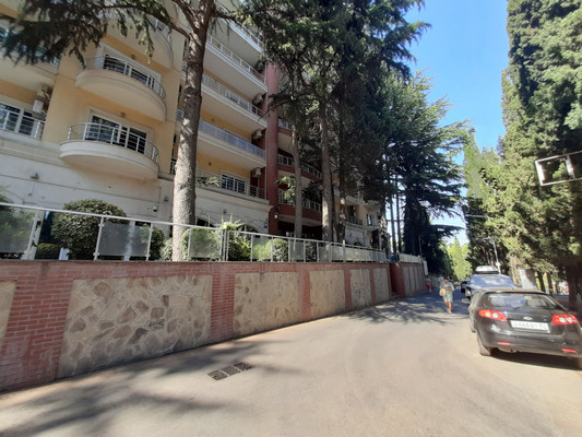 Продам двухкомнатную (2-комн.) квартиру, Краснофлотская ул, 1к10, Алушта г