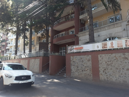 Продам двухкомнатную (2-комн.) квартиру, Краснофлотская ул, 1к10, Алушта г