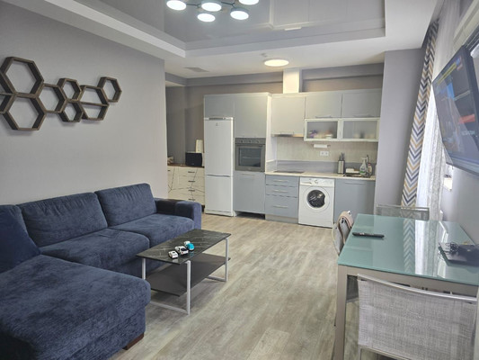 Продам двухкомнатную (2-комн.) квартиру, Краснофлотская ул, 1к10, Алушта г