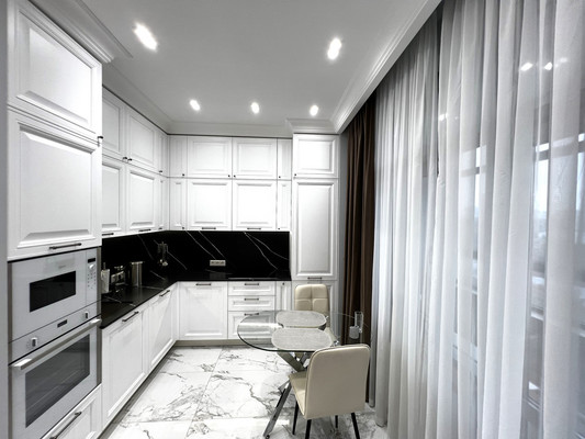 Сдам двухкомнатную (2-комн.) квартиру, Красногвардейский б-р, 15, Москва г