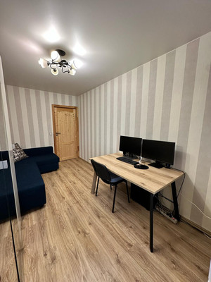 Продам 2-комн. в 3-комн. квартире, Бирюлёвская ул, 5к1, Москва г