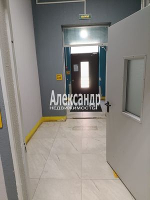 Продам однокомнатную (1-комн.) квартиру, Колпинская ул, 28к2, Колпино г