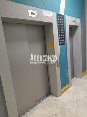 Продам однокомнатную (1-комн.) квартиру, Колпинская ул, 28к2, Колпино г