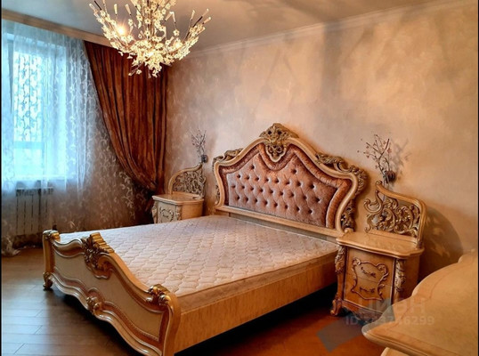 Продам трехкомнатную (3-комн.) квартиру, Калинина ул, 5, Химки г