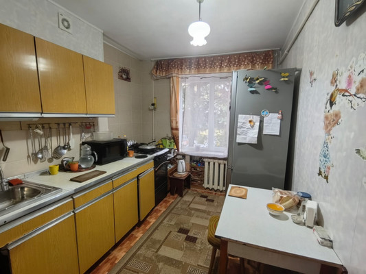 Продам двухкомнатную (2-комн.) квартиру, Черноморская ул, 1, Ольгинка с