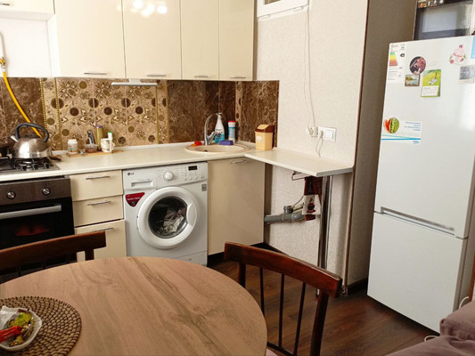 Продам однокомнатную (1-комн.) квартиру, 1 Конной Армии ул, 19, Симферополь г