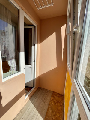 Продам однокомнатную (1-комн.) квартиру, Маршала Новикова ул, 11, Калининград г