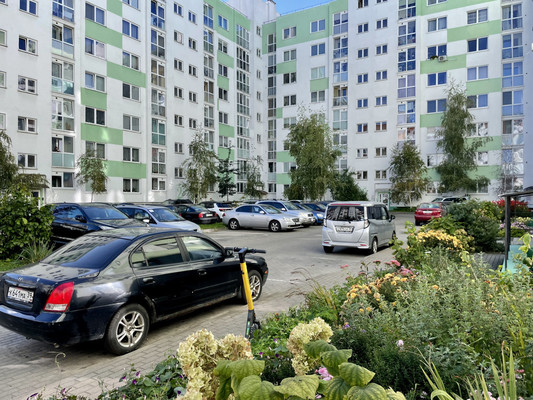 Продам однокомнатную (1-комн.) квартиру, Маршала Новикова ул, 11, Калининград г