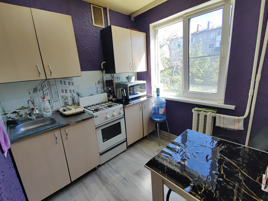 Продам однокомнатную (1-комн.) квартиру, Интернациональная ул, 24, Белореченск г