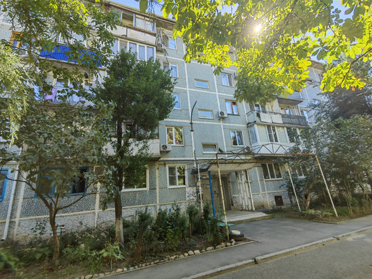 Продам однокомнатную (1-комн.) квартиру, Интернациональная ул, 24, Белореченск г