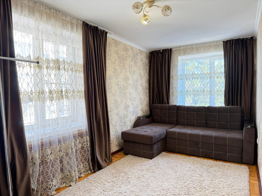 Продам двухкомнатную (2-комн.) квартиру, Ингушская ул, 15, Нальчик г