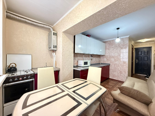 Продам двухкомнатную (2-комн.) квартиру, Ингушская ул, 15, Нальчик г