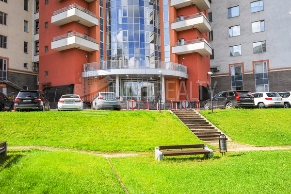 Продам многокомнатную квартиру, Островитянова ул, 6, Москва г