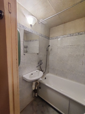 Продам трехкомнатную (3-комн.) квартиру, Профессора Никулина ул, 4, Рязань г