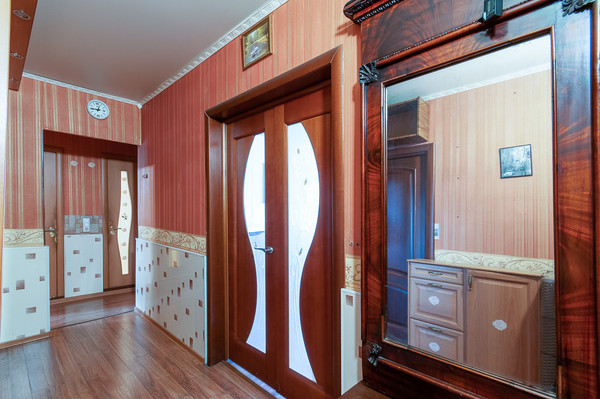 Продам трехкомнатную (3-комн.) квартиру, Марьинский Парк ул, 17к1, Москва г