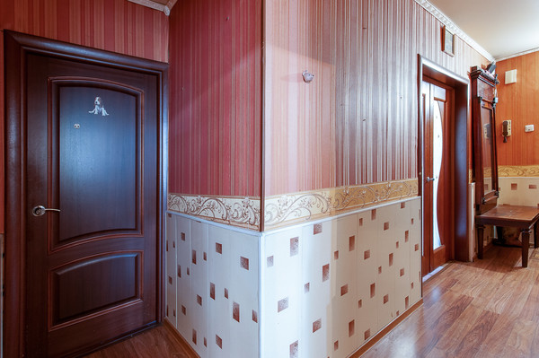 Продам трехкомнатную (3-комн.) квартиру, Марьинский Парк ул, 17к1, Москва г
