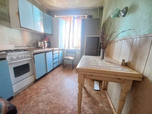 Продам двухкомнатную (2-комн.) квартиру, 1-я Баррикадная ул, 2/1, Ростов-на-Дону г