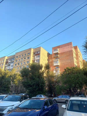 Продам двухкомнатную (2-комн.) квартиру, 1-я Баррикадная ул, 2/1, Ростов-на-Дону г
