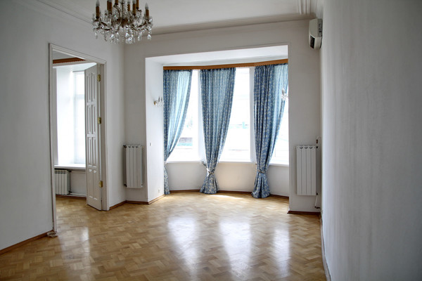 Сдам многокомнатную квартиру, Калашный пер, 4/1, Москва г