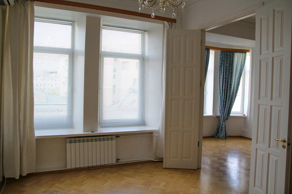 Сдам многокомнатную квартиру, Калашный пер, 4/1, Москва г